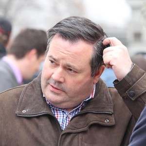 1504886984-300w_300h_kenney